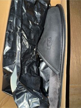 UGG Men's Gray Suede Slip-On Slippers